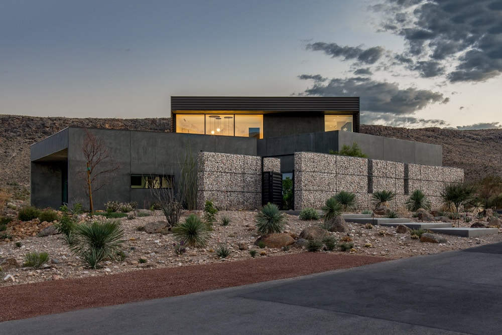 Rubber Ducky Trail House Las Vegas Nevada Modern Architecture - xeriscaping succulent dessert home 