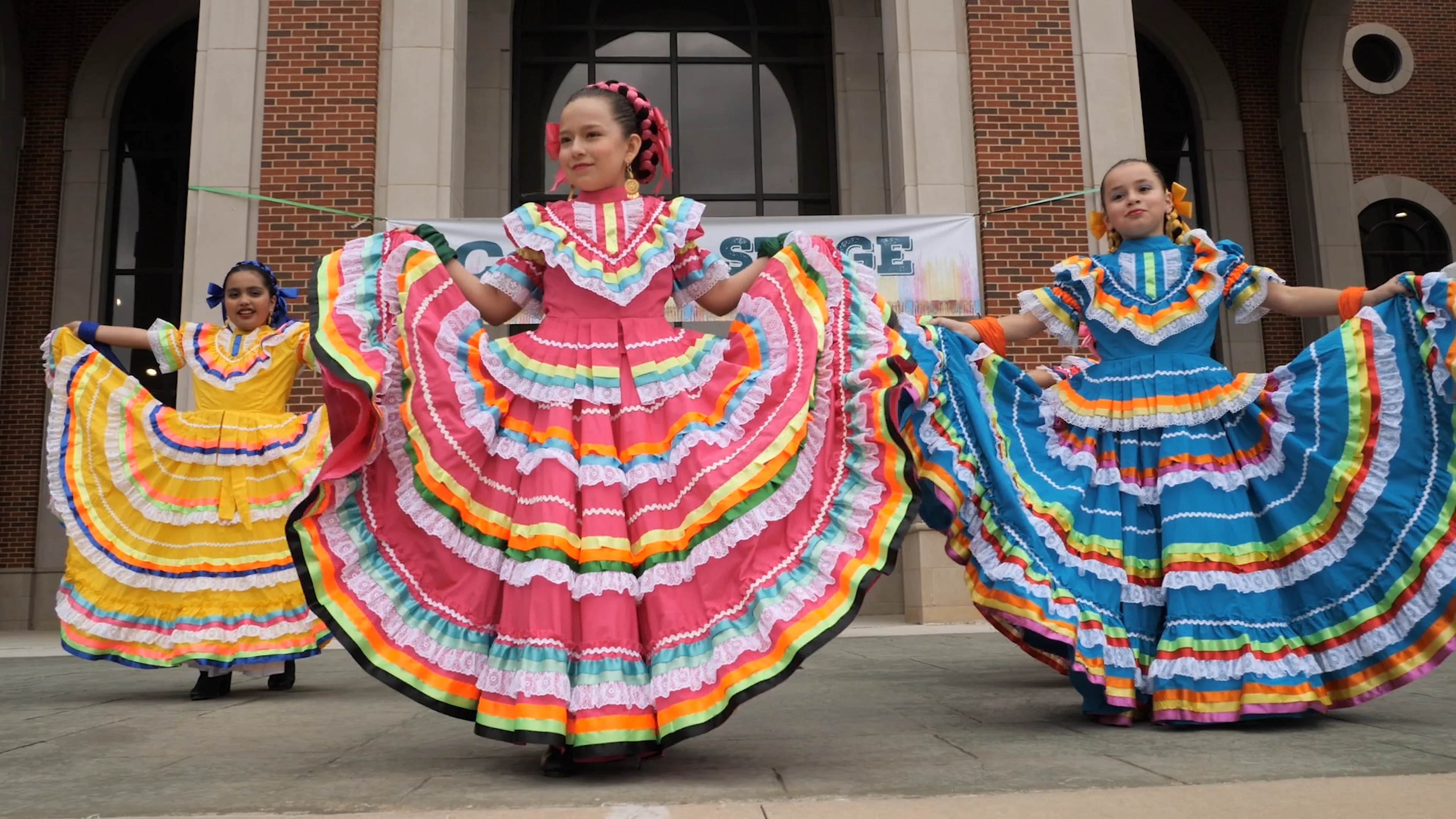 Colorpalooza 2022 Alma y Corazon Tejano Ballet Folklorico 1 All About Art Celebrate Creativity at ColorPalooza in Old Town Lewisville