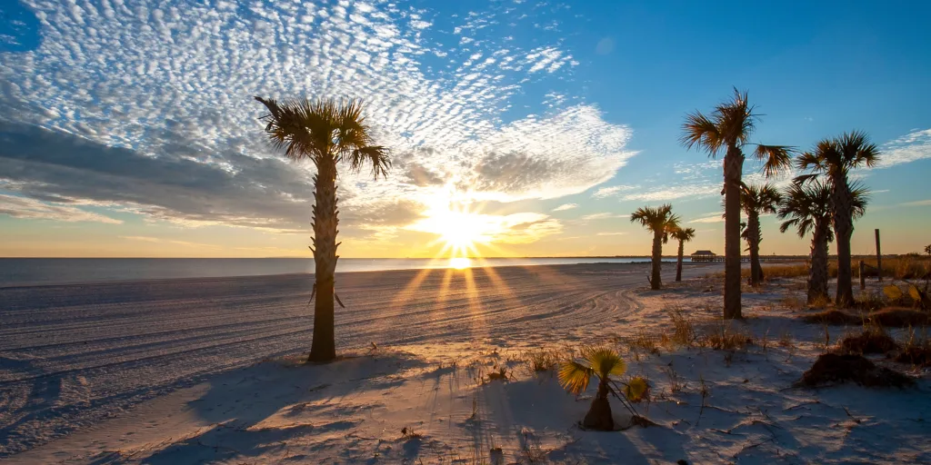 Henderson Point Beach, Pass Christian, MS; girlfriend  getaway
Spend Some Time with Your
Besties in Coastal Mississippi
