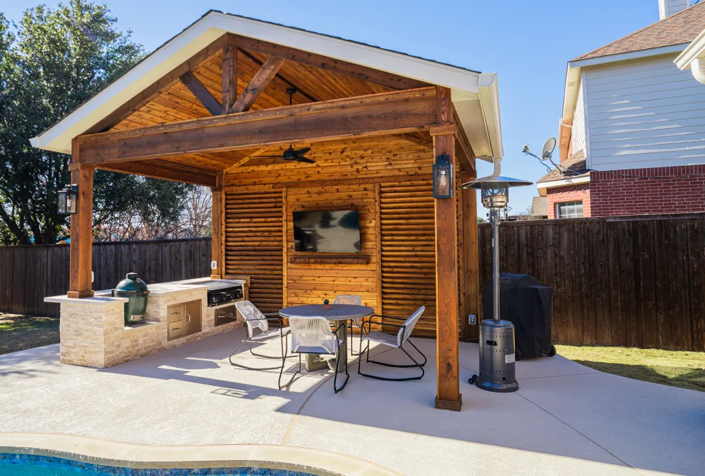 Complete Exterior Solutions