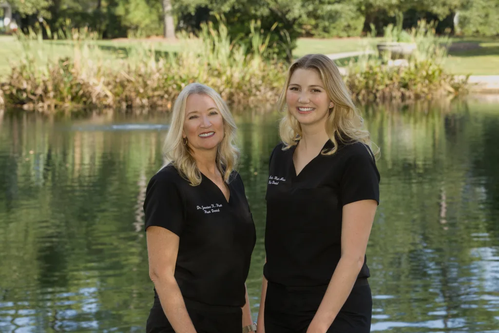 Jennine Huet, DDS, MAGD, FICOI Jennine Huet, DDS, MAGD, FICOI
