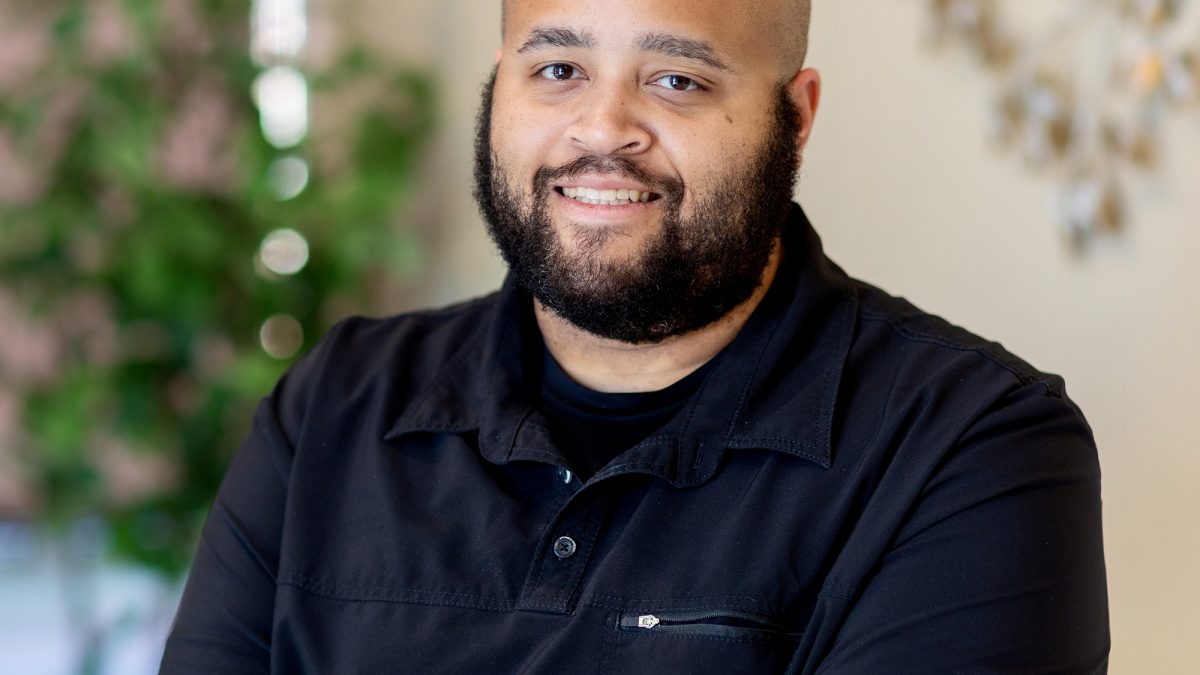 South Arlington Smiles Talon Davis, DDS