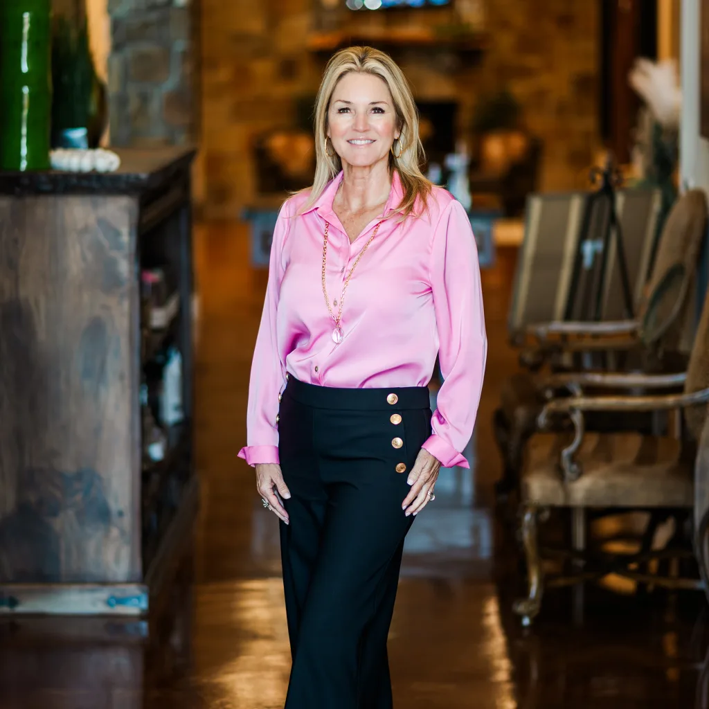 Kelli Delozier, ROCKWALL MARKET PRESIDENT HomeBank Texas