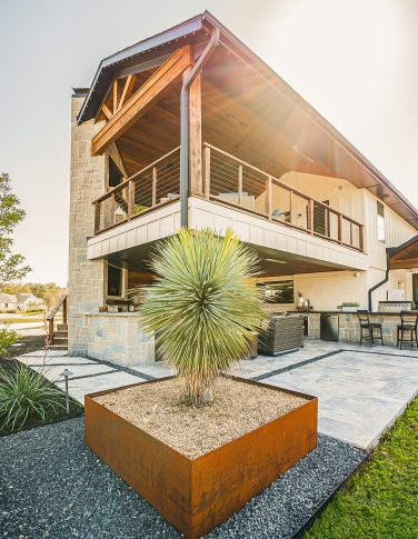 Complete Exterior Solutions